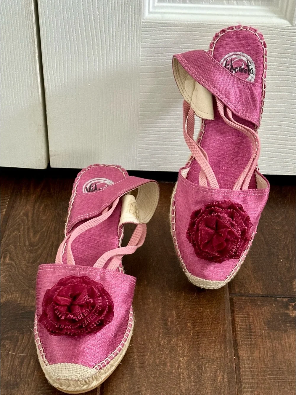 Vidorreta Pink Floral Espadrille Wedge Sandals  made in Spain size 40/9us